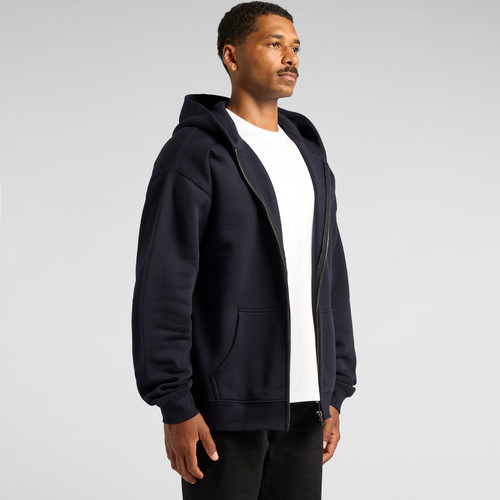 relax-zip-hood-turn